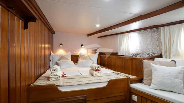 ABORDA yacht charter photo 5