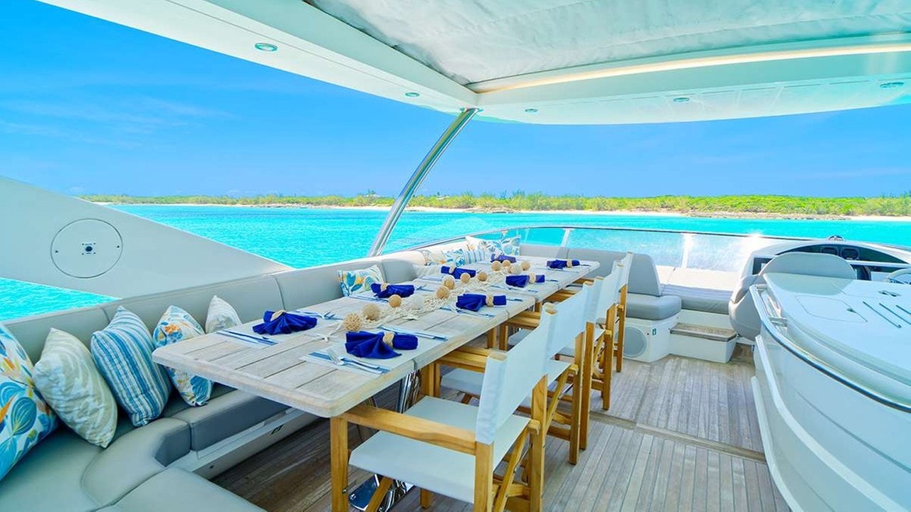 Deck Dining