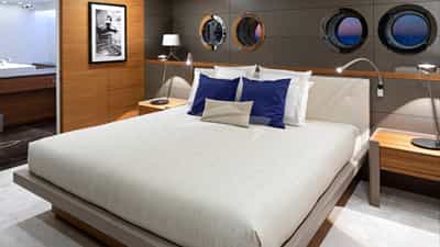 Guest cabin