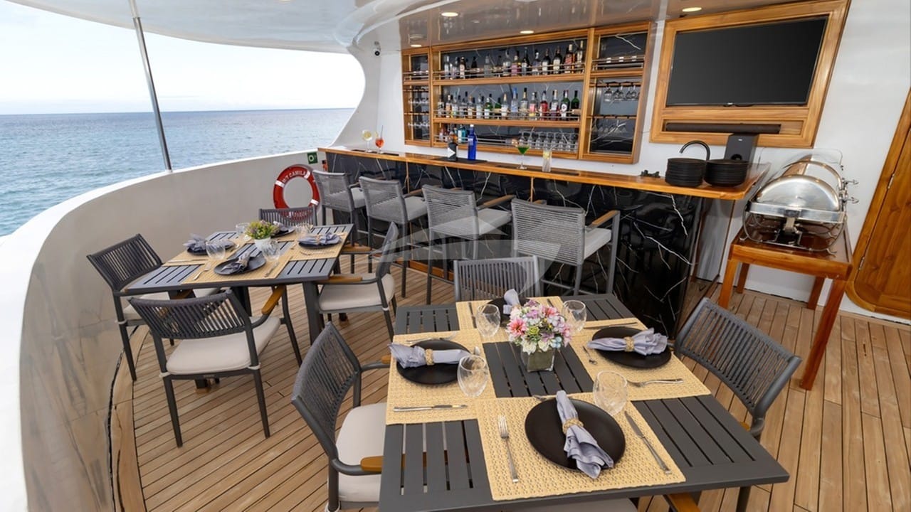 Al fresco dinning