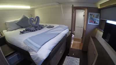 Forward guest queen suite