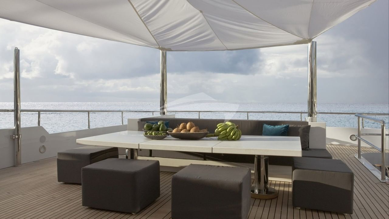 Deck Dining