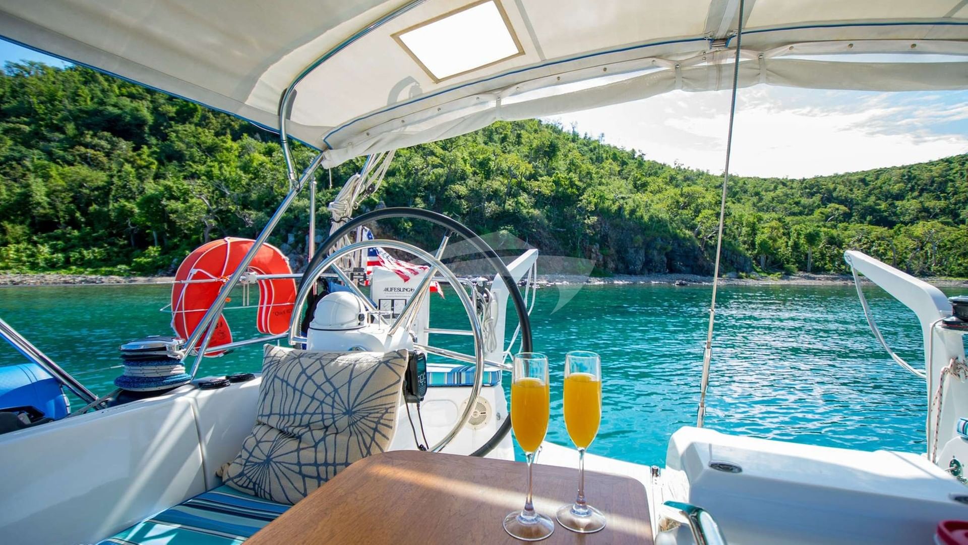 Aft Deck Dinina Area