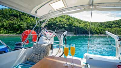 Aft Deck Dinina Area