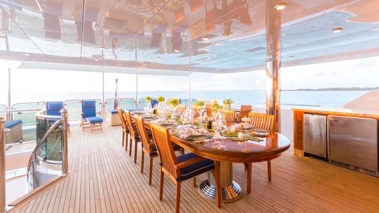 Bridge Deck Afr al fresco dining