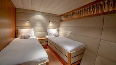 Twin Cabin
