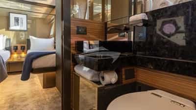 Twin Bathroom