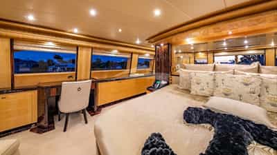 Fly bridge master stateroom
