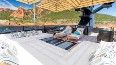 Flybridge