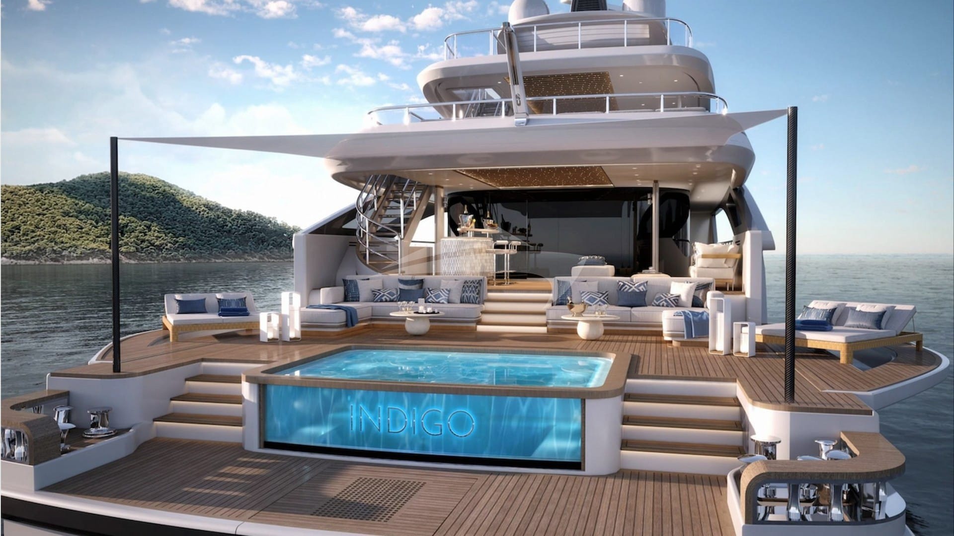 Main Deck Aft Infinity Pool
