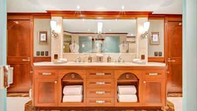 Master Ensuite