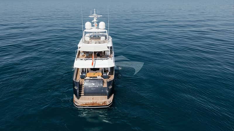 LADY IN BLUE 41m motor yacht charter, photo 6
