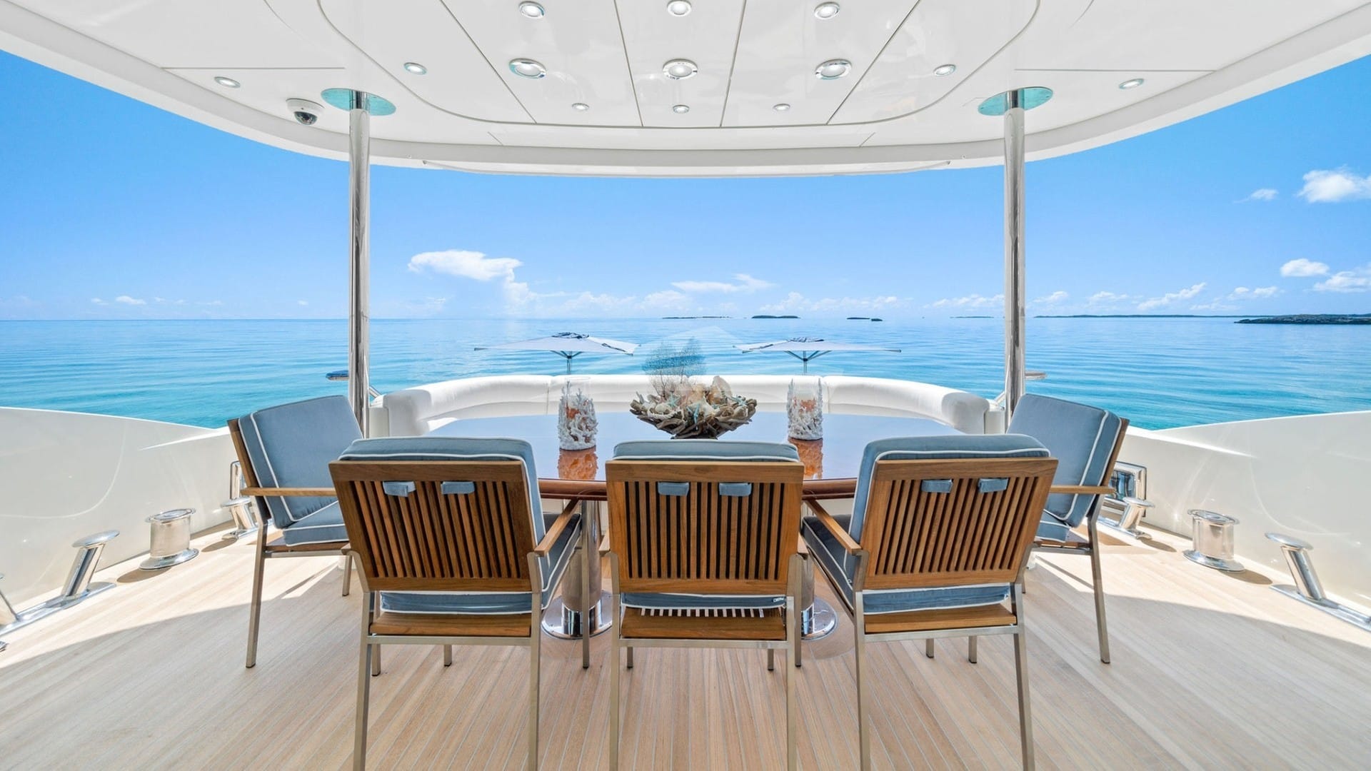Main Deck Dining