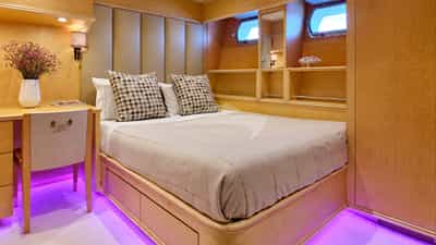 Double Cabin