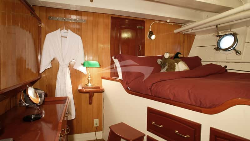 PACIFIC YELLOWFIN 35m motor yacht charter, photo 8