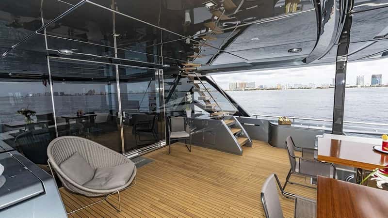 NO SURRENDER 34m motor yacht charter, photo 4
