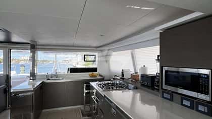 ANDIAMO TUTTI 15m sailing yacht charter, photo 13