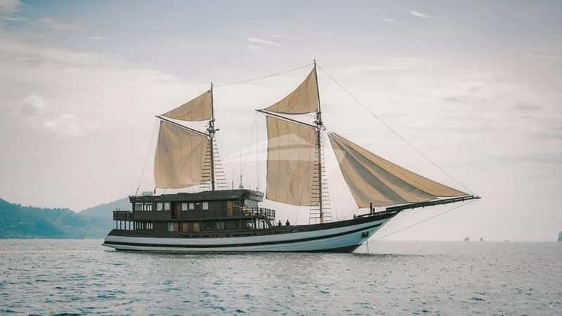 SAMSARA SAMUDRA 42m sailing yacht charter
