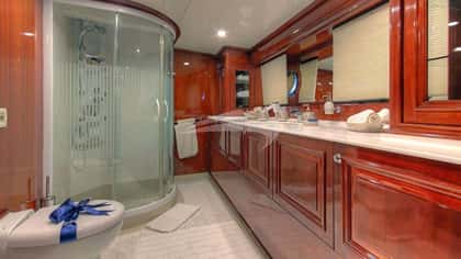 PERFORMANCE FEE 39m motor yacht charter, photo 12