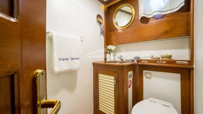 KAPTAN SEVKET 29m motor yacht charter, photo 9