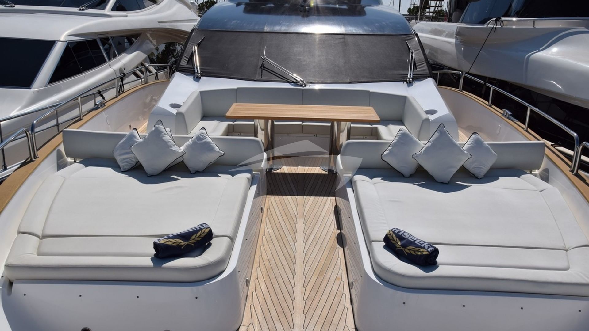 Foredeck Seating and Sunpads